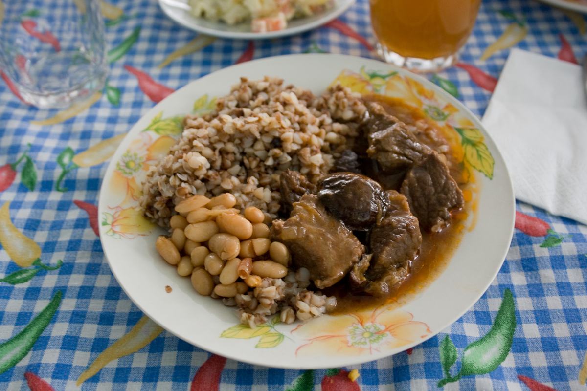 Индейка с гречкой и морковью